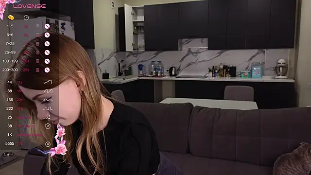 Sara kaya online show from October 22, 6:13 pm