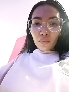 lucyy liiuu online show from November 19, 11:49 pm