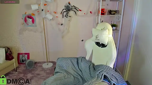 R0cket bunny online show from October 28, 1:11 am