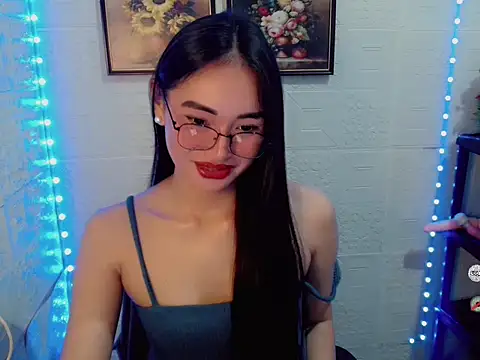 lovelysassy online show from November 6, 9:42 pm