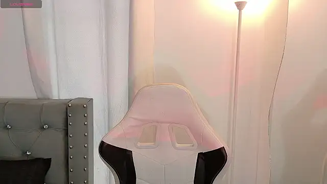 sara queen10 online show from March 16, 4:11 pm