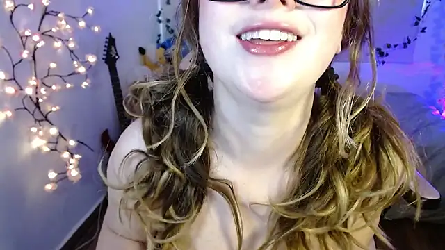 Lil bela online show from September 22, 12:14 pm