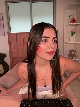 salomecute21 online show from April 30, 11:04 am