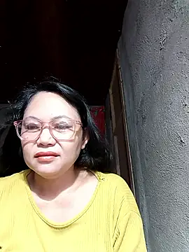 Everleigh mom online show from January 10, 8:35 pm