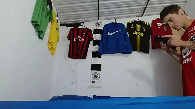 skinny23cm online show from February 12, 2:19 pm