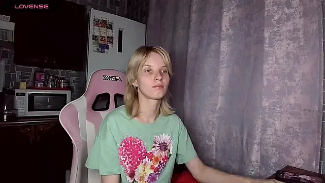Madelaineses online show from June 25, 3:02 pm
