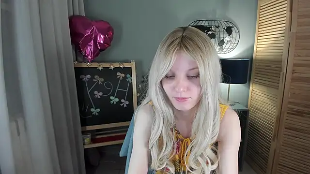 Madelaineses online show from November 16, 10:15 am