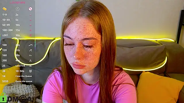 Roxy Sunnny online show from November 3, 9:35 am