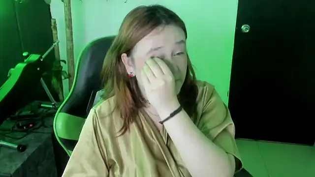 AliaMiller  online show from February 28, 1:05 am