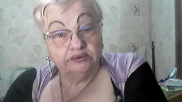 NatalieNorth online show from March 31, 11:05 pm