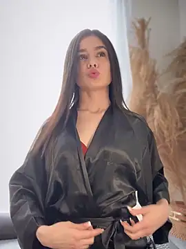 Sofi Leal online show from December 19, 12:52 pm