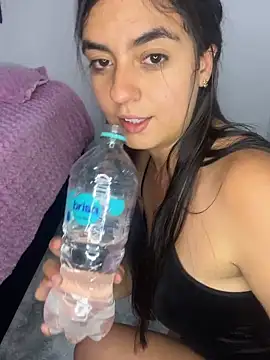 Amishell  online show from September 17, 3:15 am