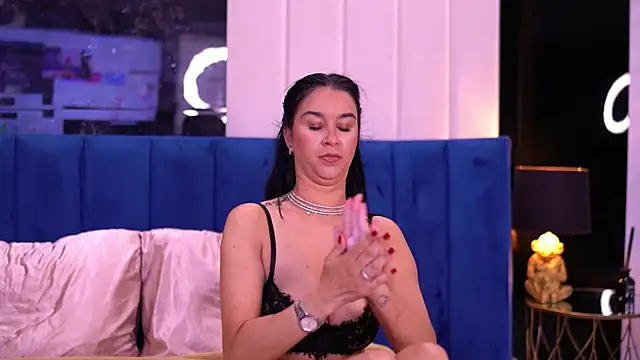 FrancescaDante online show from April 16, 7:08 am