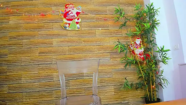 Cupcake Izzy online show from December 15, 5:56 am