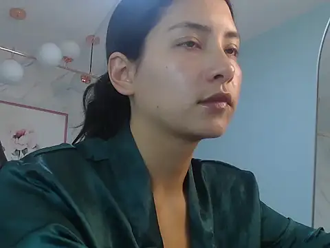 victoria hernandez t  online show from March 26, 2:08 pm