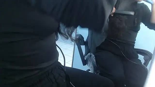 victoria hernandez t  online show from February 16, 1:11 pm