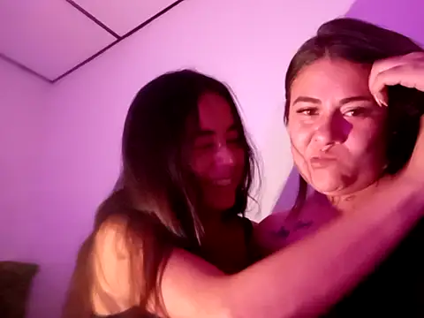 Camiqueen online show from April 24, 12:02 am