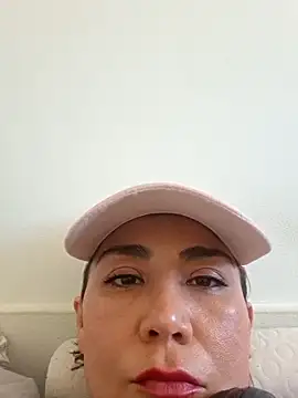 KatyPerra2 online show from April 11, 8:45 pm