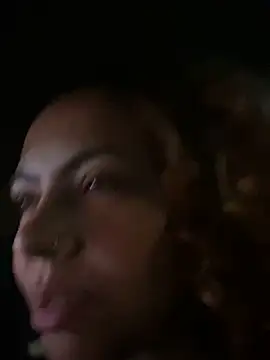 Snapshot of Chloe_Leaozinho chatting on October 14, 11:07 pm Chloe Leaozinho online show from October 14, 11:07 pm