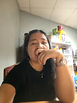 katieforest online show from March 4, 3:18 pm