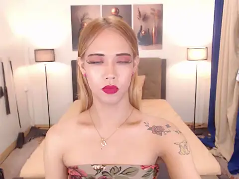 PreciousAmore online show from March 12, 9:06 pm