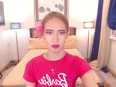 PreciousAmore online show from April 9, 11:15 am