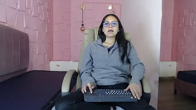 katalina07 1 online show from March 21, 2:00 pm