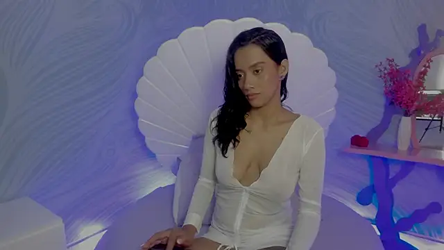 luna hot ass online show from November 8, 7:52 pm