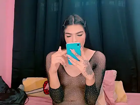  crystal23  online show from December 4, 10:21 pm