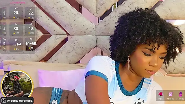 Tessa Owenss online show from March 10, 11:20 pm