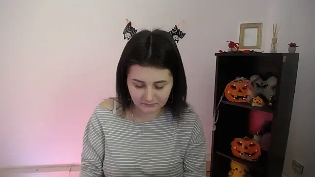 Katrin kiss  online show from November 1, 2:43 pm