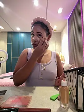 DollyBrowncc online show from April 17, 3:19 am