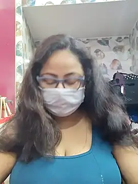 nisha 1110 online show from April 9, 2:11 pm