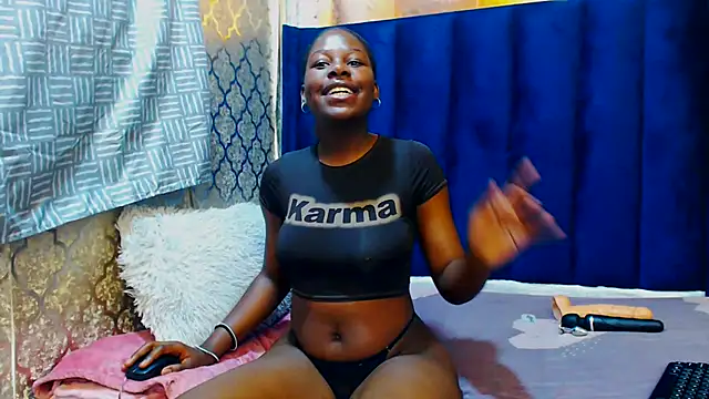 DarkBerryDiamond255 online show from September 25, 10:07 pm