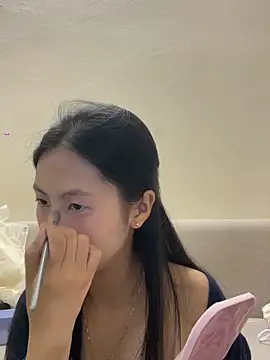 Lil-Gi online show from October 23, 3:51 pm