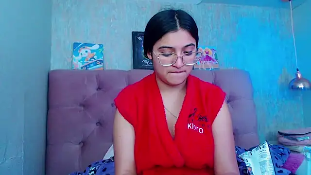 laurenelove online show from October 19, 3:52 am