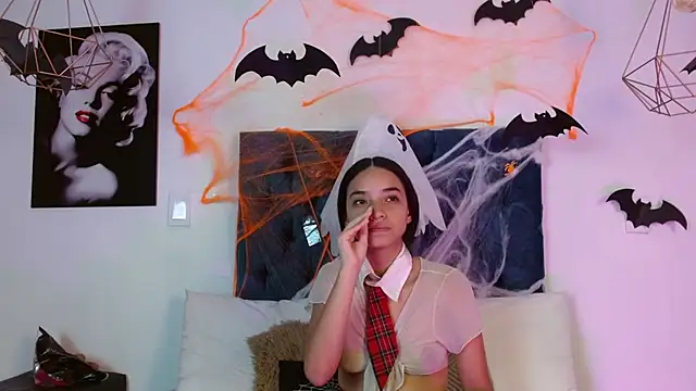 Lilith Nocturne online show from October 27, 7:19 pm