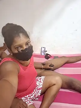 Amaayaa online show from April 18, 11:15 pm