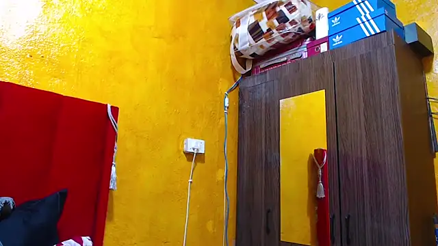 Candycrush2555 online show from November 19, 1:33 pm