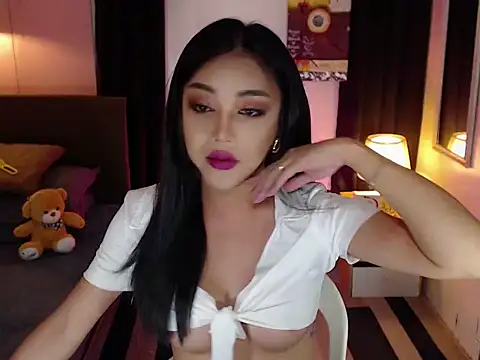 YoungFreshMaria69 online show from April 18, 9:34 am