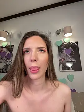 LINA ALL EYES ON YOU online show from February 7, 7:40 pm