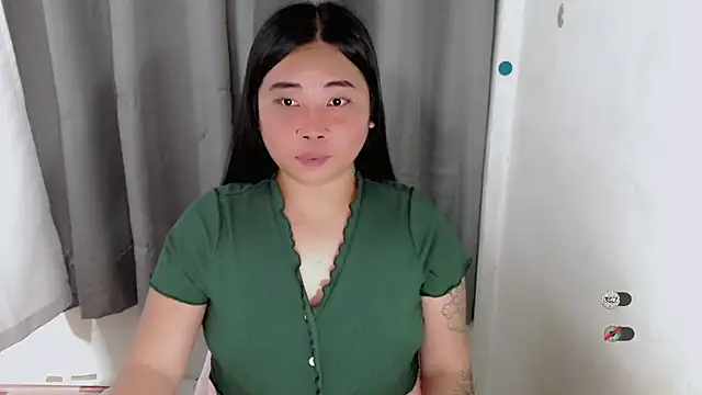 Snapshot of Yhana_Slut chatting on September 28, 3:06 pm Yhana Slut online show from September 28, 3:06 pm