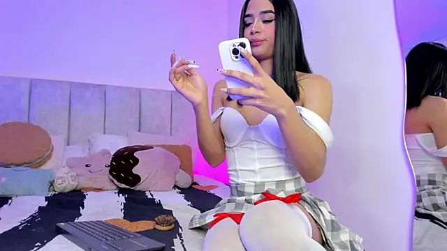 Baby Steff online show from October 24, 1:56 am