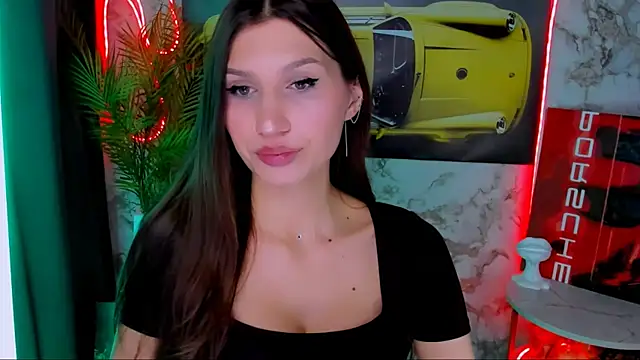 Mollyinyourmind online show from February 17, 9:25 pm