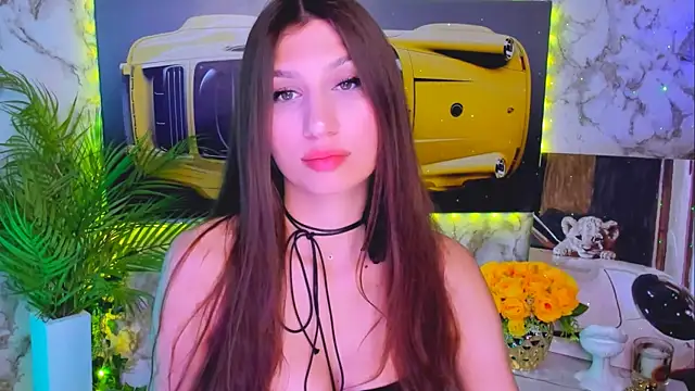 Mollyinyourmind online show from October 18, 8:10 pm