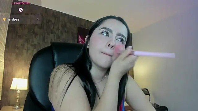 Snapshot of marian__stone chatting on October 7, 7:51 pm marian stone online show from October 7, 7:51 pm