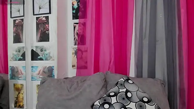 Snapshot of Miaa_Doll_ chatting on October 11, 5:01 am Miaa Doll online show from October 11, 5:01 am