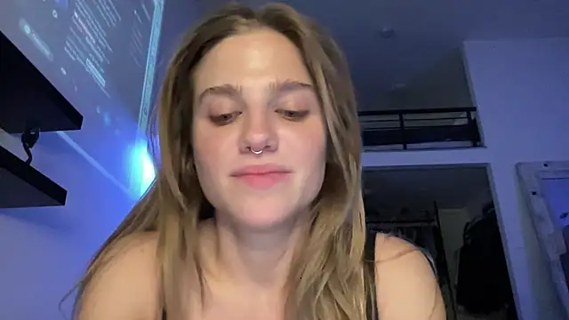 sweetceeme online show from February 15, 10:47 am