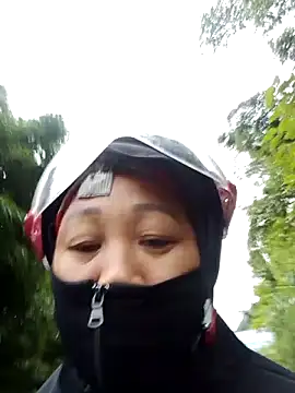 Snapshot of Mamapm20 chatting on September 28, 12:07 am Mamapm20 online show from September 28, 12:07 am