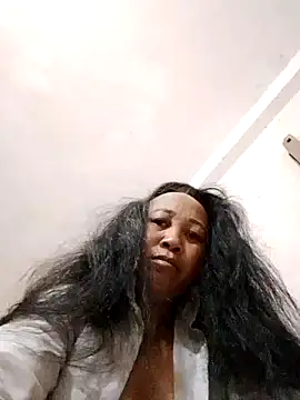 Snapshot of Mamapm20 chatting on October 9, 8:13 pm Mamapm20 online show from October 9, 8:13 pm